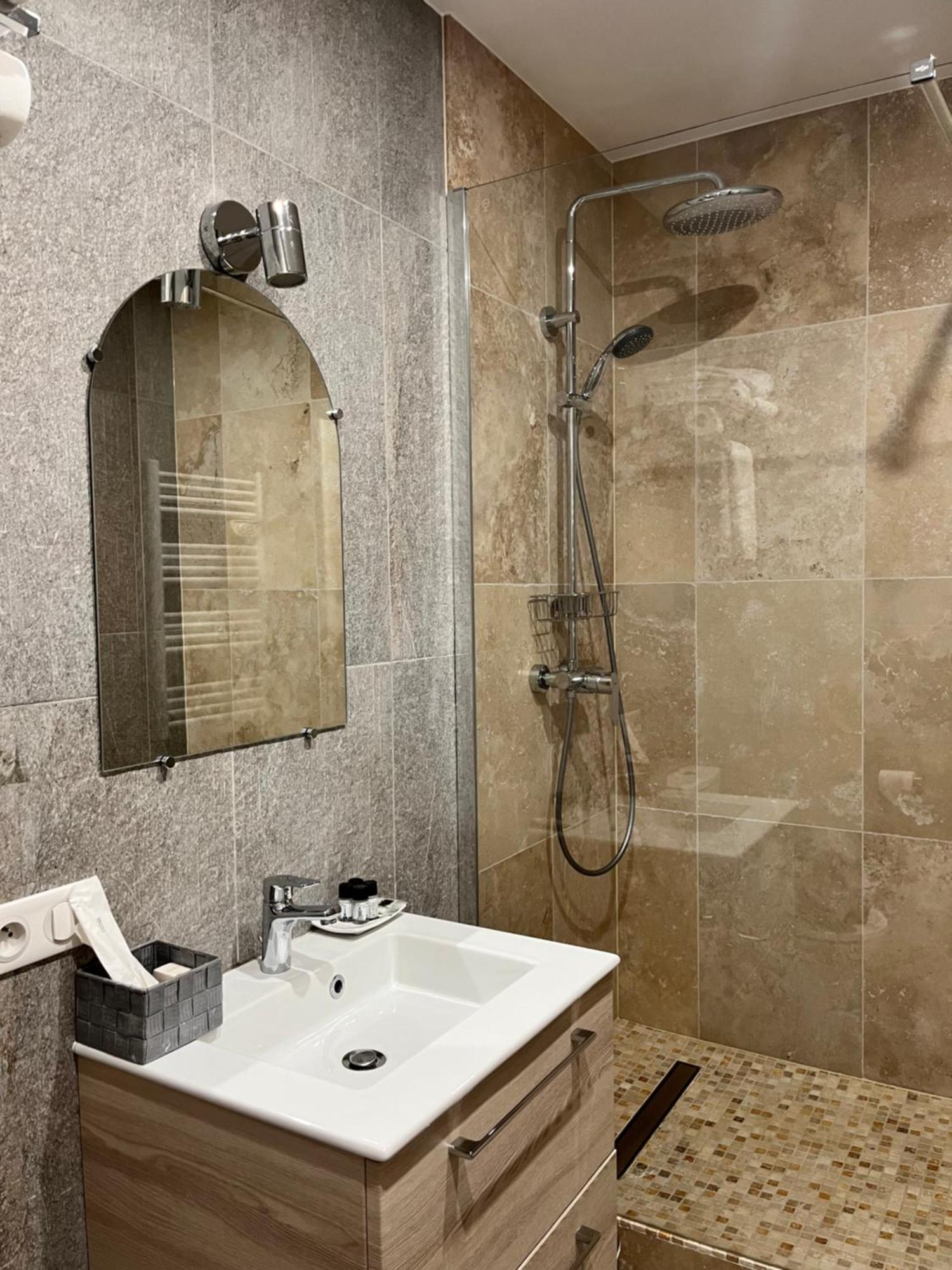 Irin Hotel Antibes Dış mekan fotoğraf